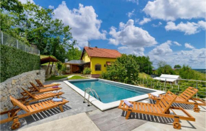 Nice home in Ludbreg w/ Outdoor swimming pool and 3 Bedrooms